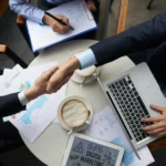 Hak Konsumen Menurut Hukum Indonesia dan Cara Mengajukan Pengaduan